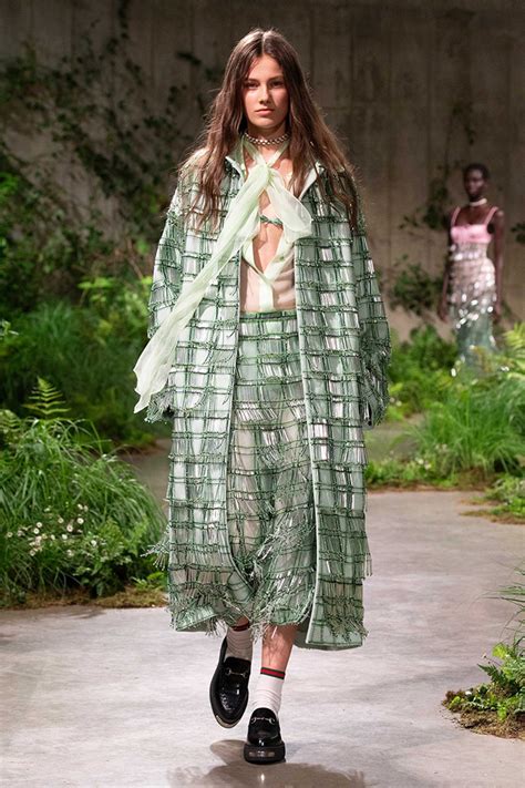 gucci sfilata grecia|Gucci Cruise 2025 Fashion Show .